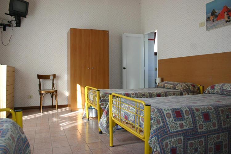 Albergo Anna Ciampino Exterior photo