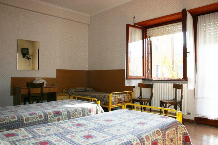 Albergo Anna Ciampino Exterior photo